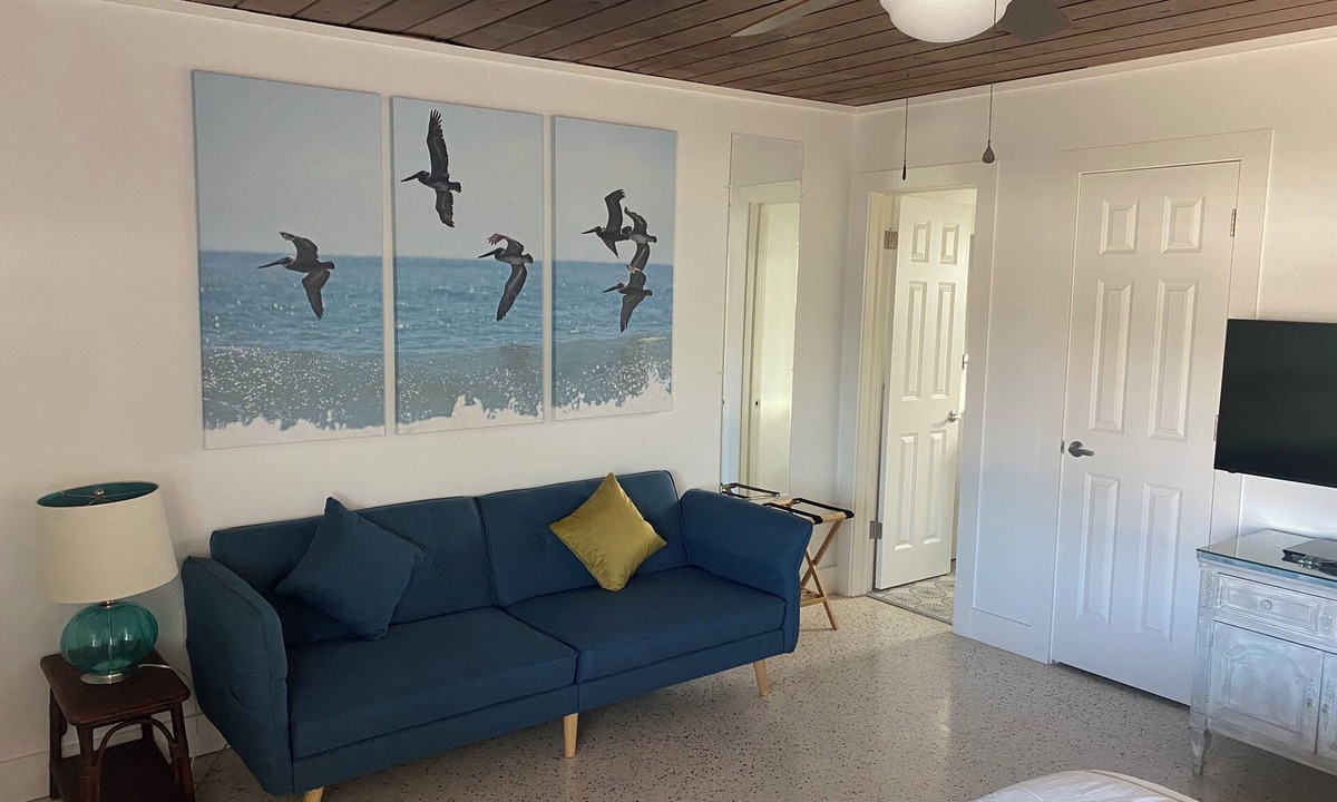 Averill Farms Apartment | Studio with kitchen and steps from beach access steps in Melbourne Beach Florida