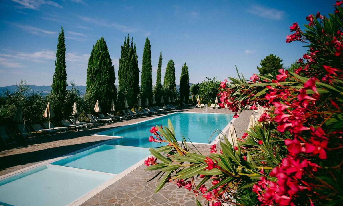 San Donato in Fronzano Apartment | Studio with panoramic view and pool
