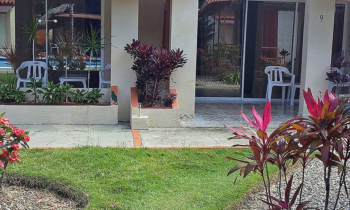 Playa Chiquita Apartment | Studio with Pool/billiard/TV/WiFi/shuttle to beach/free breakfast!
