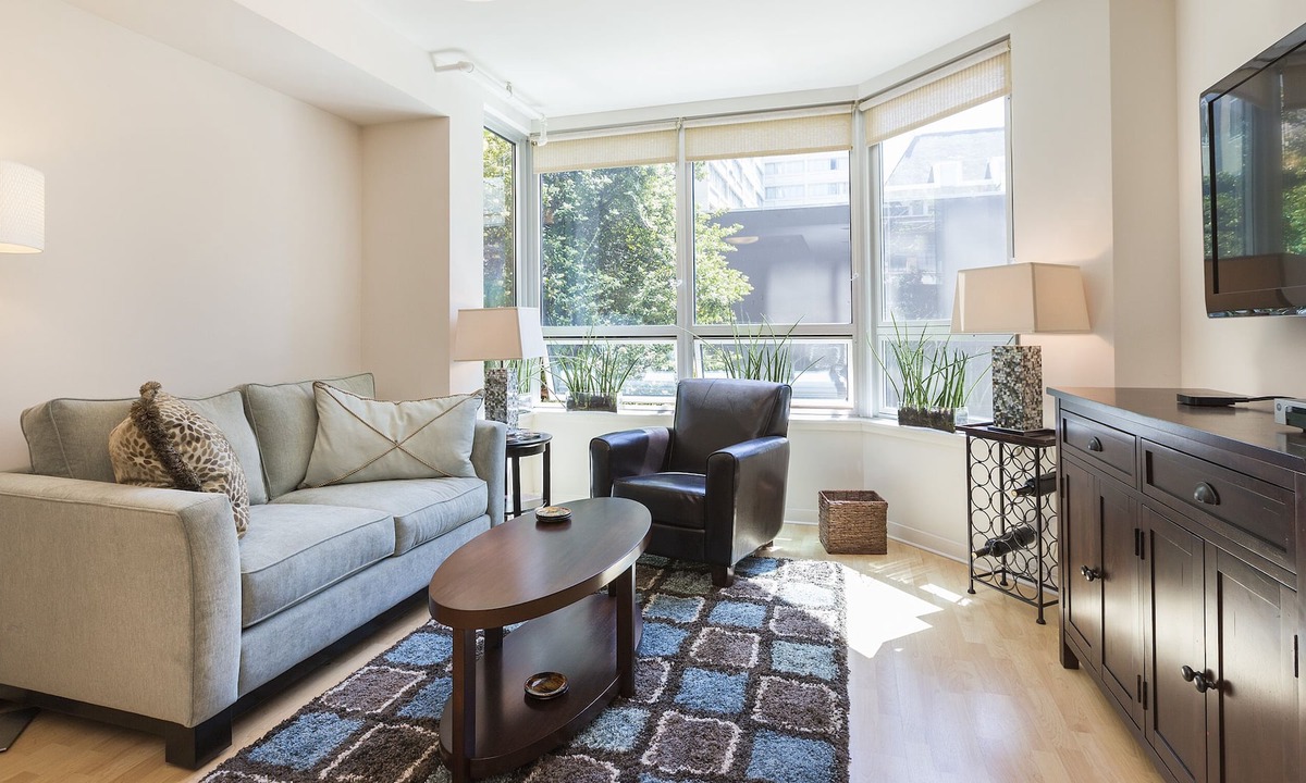 Cathedral Hill Condo | Studio with Rooftop Deck!