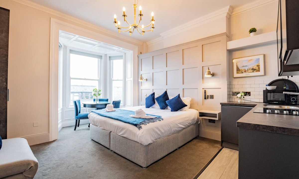 Howth Apartment | Studio with Scenic Marina Views