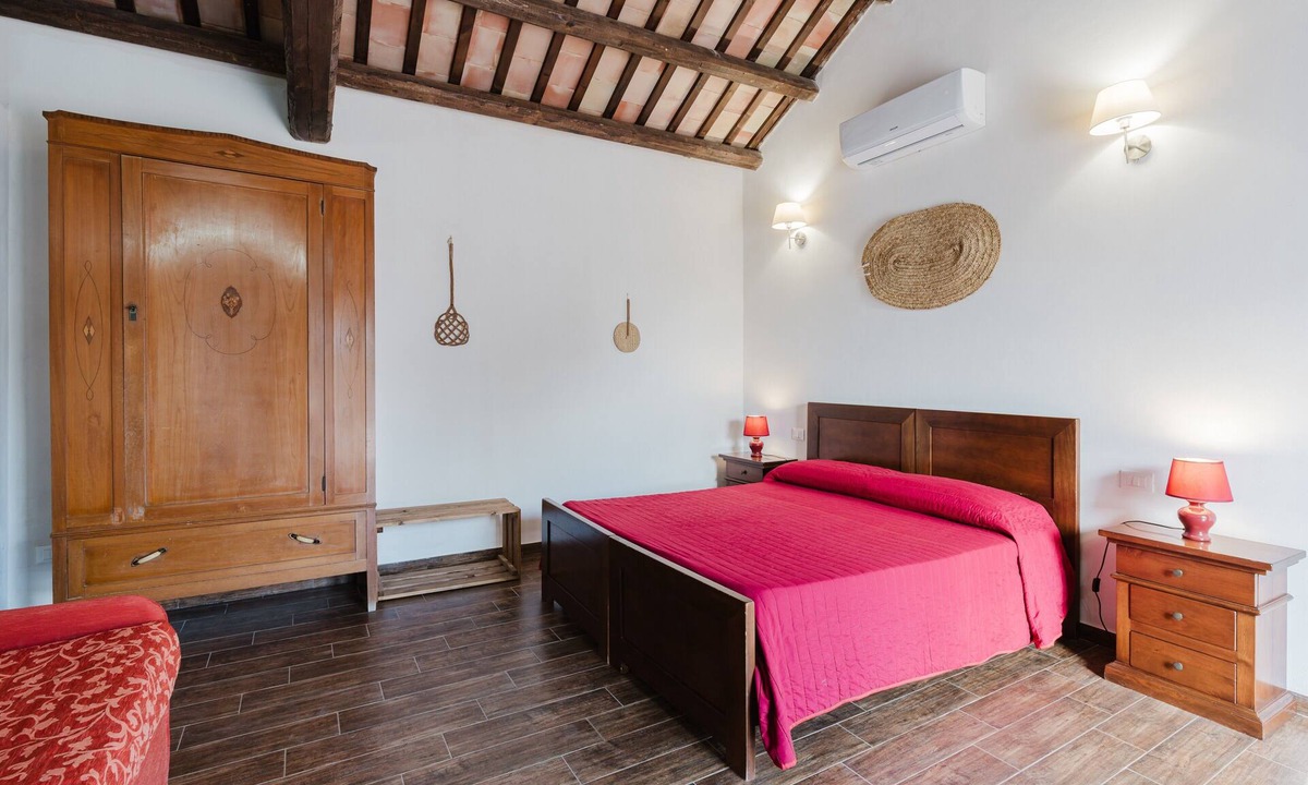 Rilievo Apartment | Studio 'Zirafa' with Shared Garden, Wi-Fi and Air Conditioning