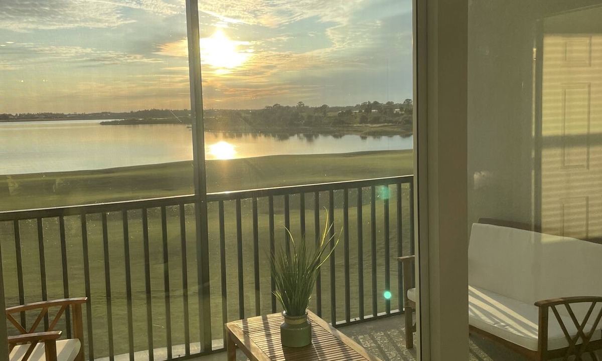 Biggar Condo | Stunning 10th Hole & Lake Views, Golf, Resort Amenities, Monthly Stays