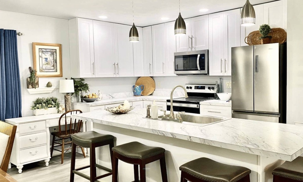 Dunnellon House | Stunning 3bd/2ba-Rainbow River Across the Street!