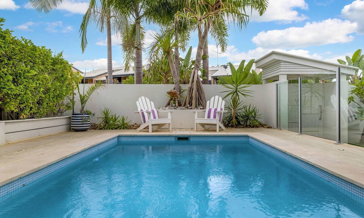 Alexandra Headland House | Stunning Alex Heads Beach House - Pet friendly
