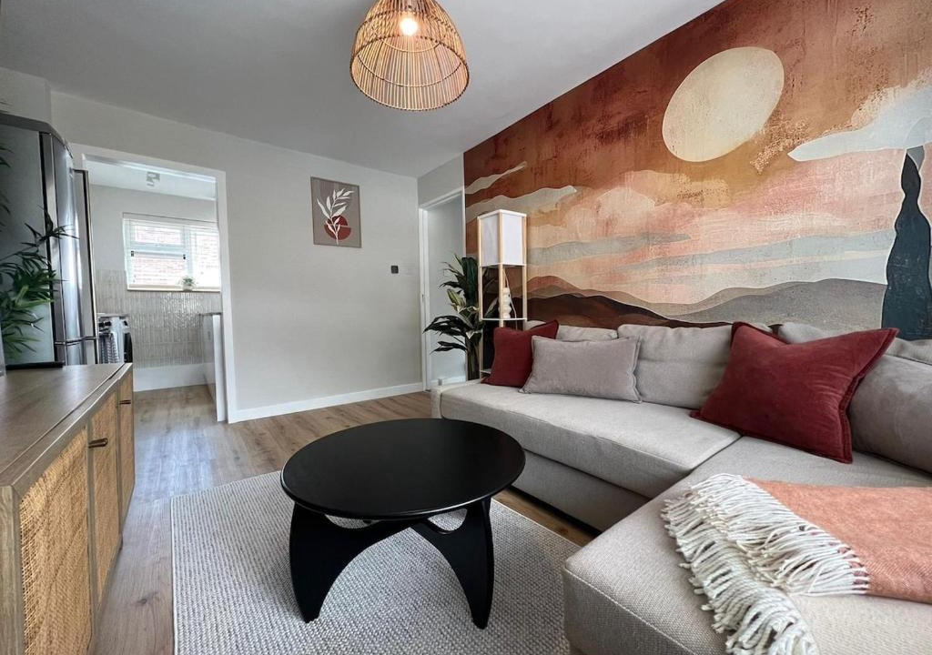 Stansted Apartment | Stunning and Peaceful 2 bed Flat 10 mins from Stansted Airport