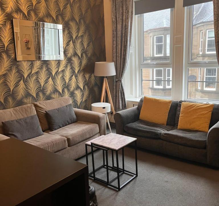 Dundee Apartment | Stunning apartment on Perth Rd-mins from City Centre Dundee