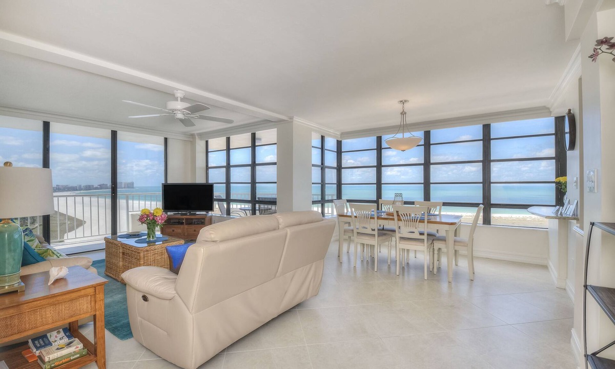 Marco Island Condo | Stunning Beachfront, beach view all rooms, newly renovated, Wifi, Nature reserve