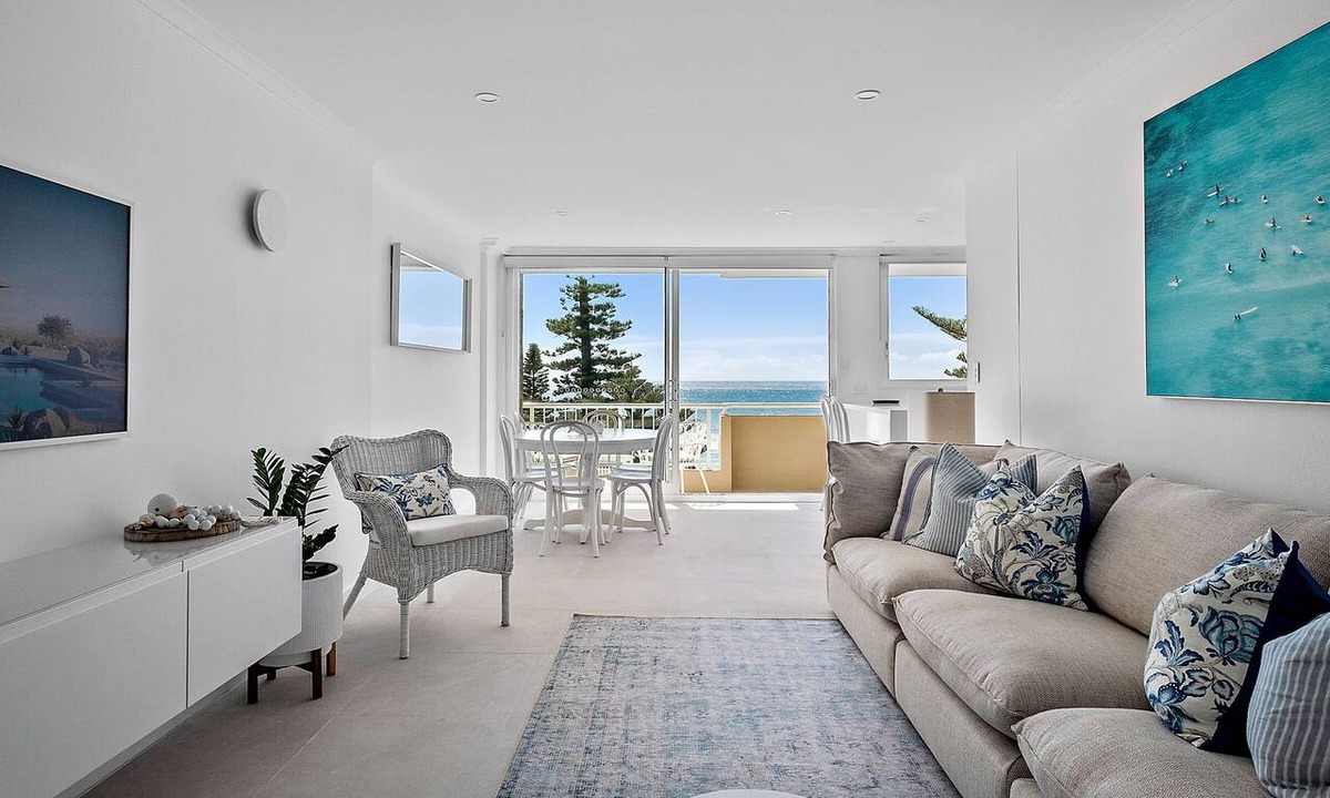 Manly Apartment | Stunning Beachfront Fully Renovated Beach Views
