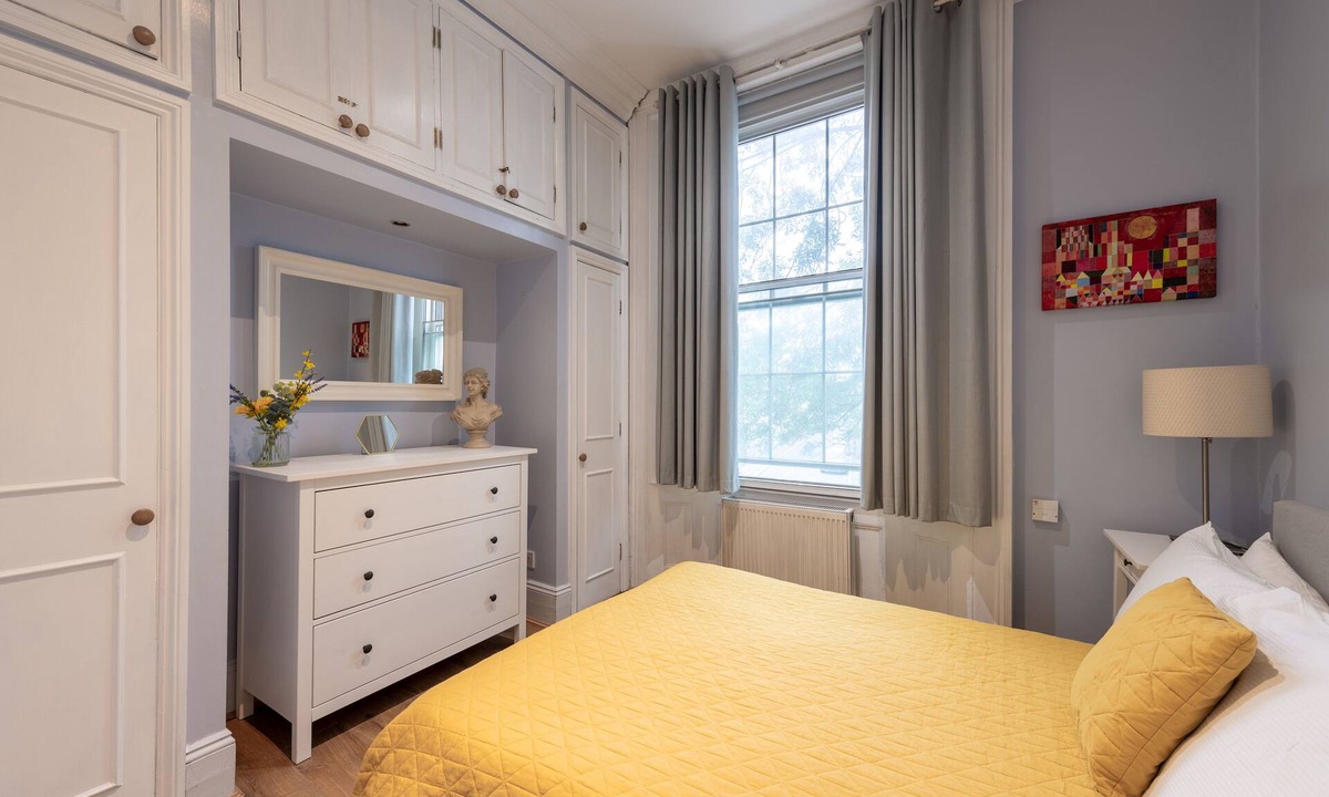 Cantelowes Apartment | Stunning Bright flat