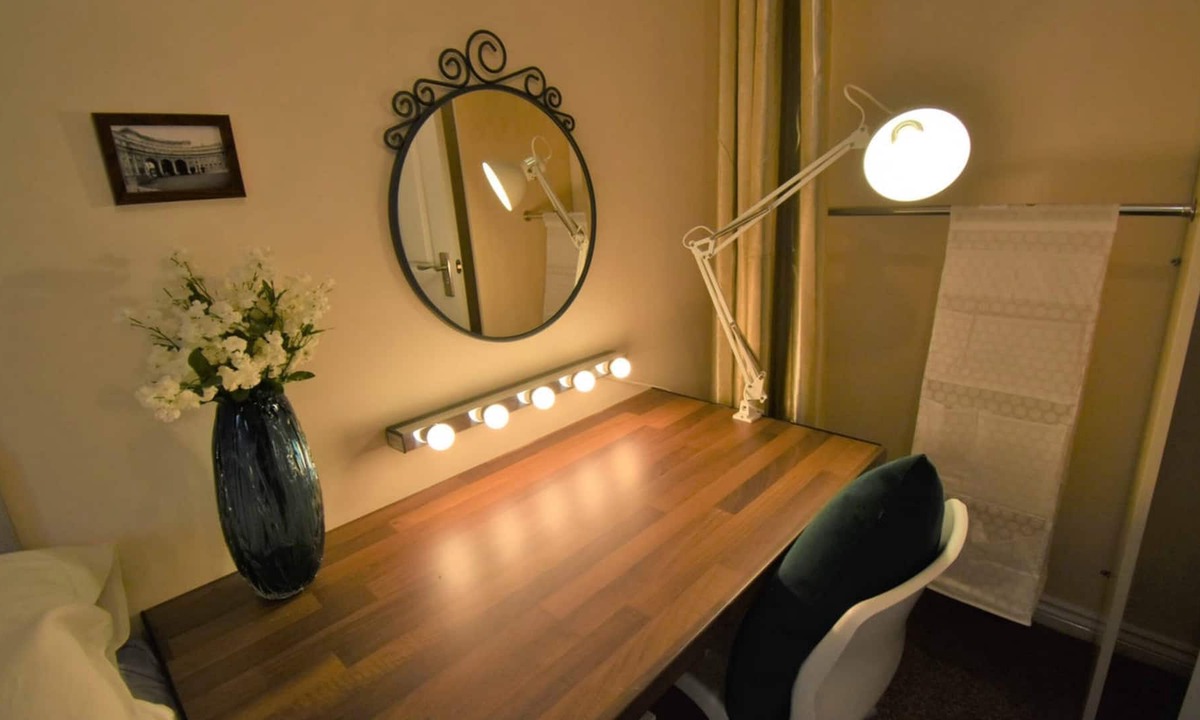 Tatenhill House | Stunning Double Bedroom With Dressing Area