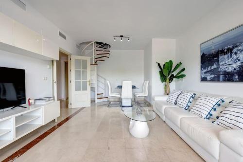 Marbella Apartment | Stunning Duplex 5 minutes from Puerto Banús
