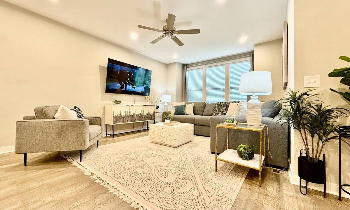 Wetherington House | Stunning Executive Townhome Liberty Twp