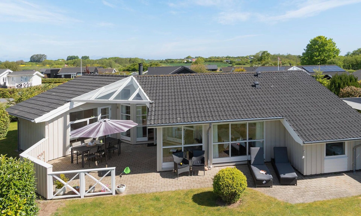 Flovt Strand House | Stunning home in Haderslev with sauna