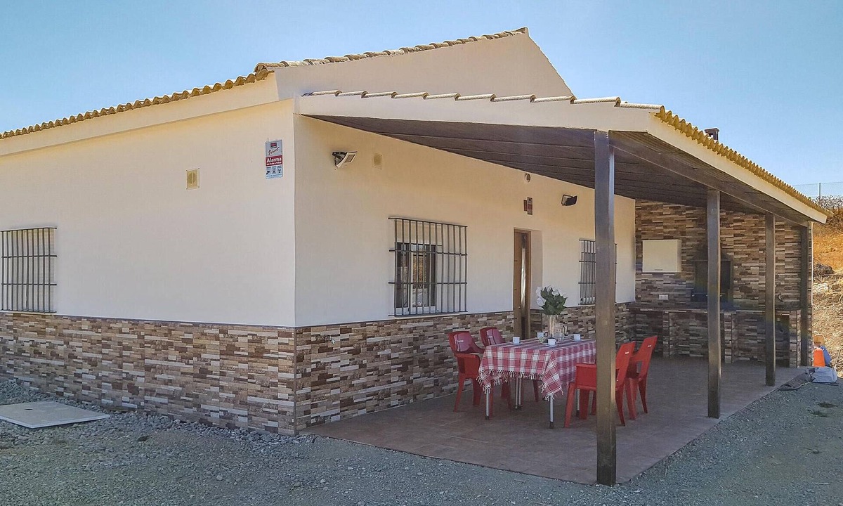 Olvera House | Stunning home in Olvera with kitchen