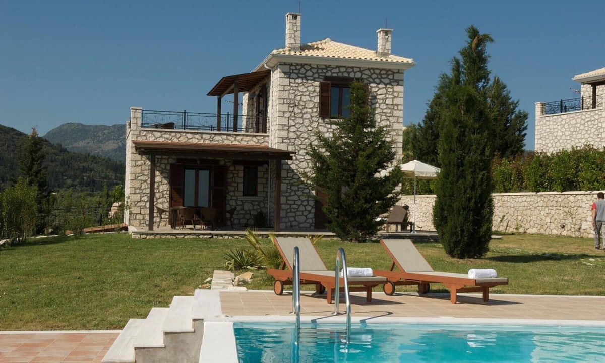 Spanokhorion Villa | Stunning Lefkaka Villa | 2 Bedrooms | Villa Nisa | Private Pool