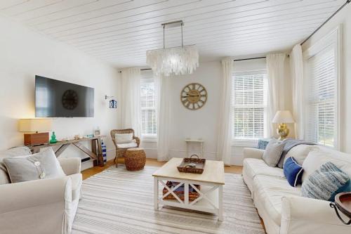 Agate Beach House | Stunning Lighthouse Replica Home with Ocean Views - Steps from the Beach
