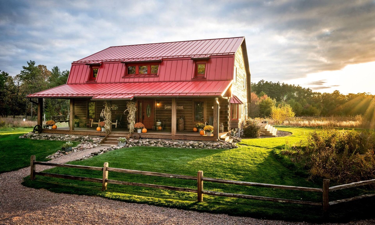 Nekoosa House | Stunning Log Cabin in native prairie woodland setting