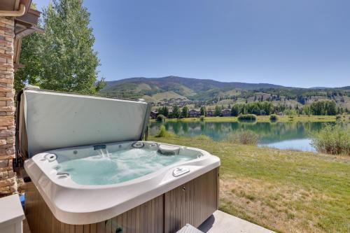 Silverthorne House | Stunning Mtn Views & Hot Tub: Silverthorne Retreat