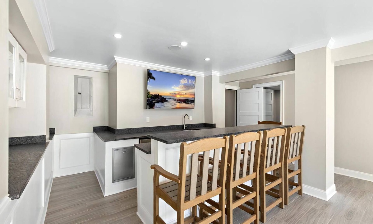 Ship Bottom House | STUNNING OCEAN BLOCK W/a POOL, NEW CONSTRUCTION!