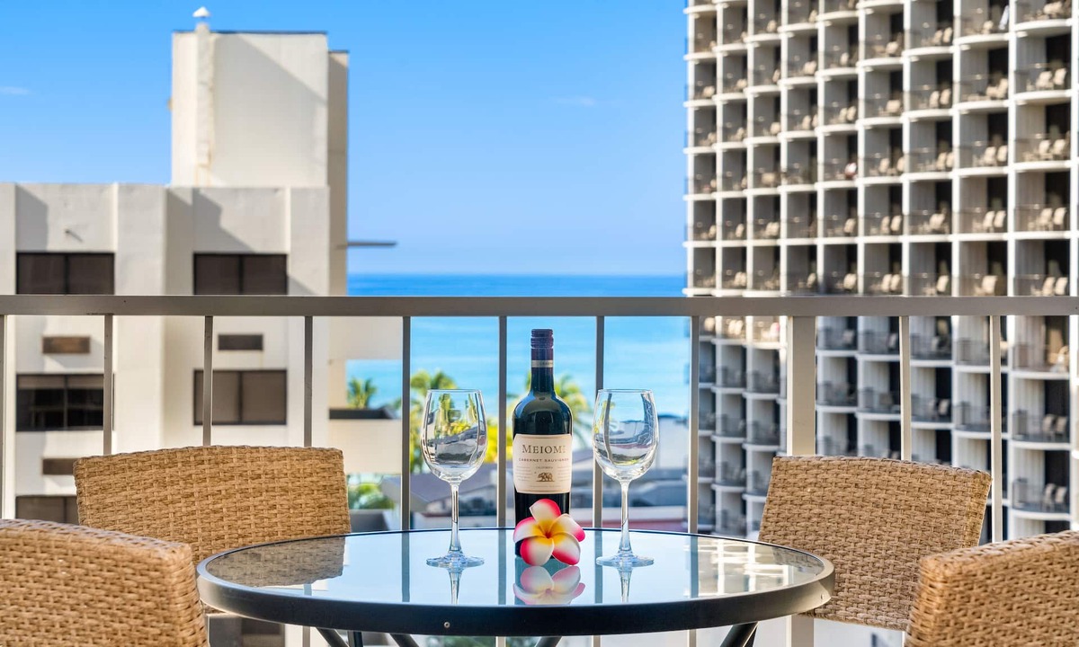Waikiki Condo | Stunning Ocean View Condo! Best Location!