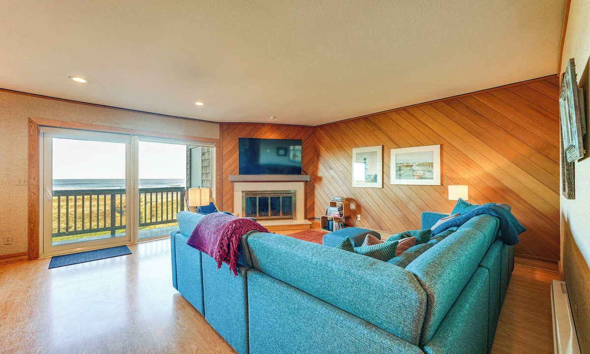 Gearhart Condo | Stunning Ocean Views! Oregon Coast Condo