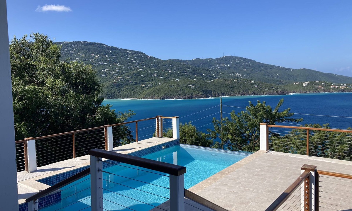 Peterborg Villa | Stunning Ocean Views and Spectacular Sunsets