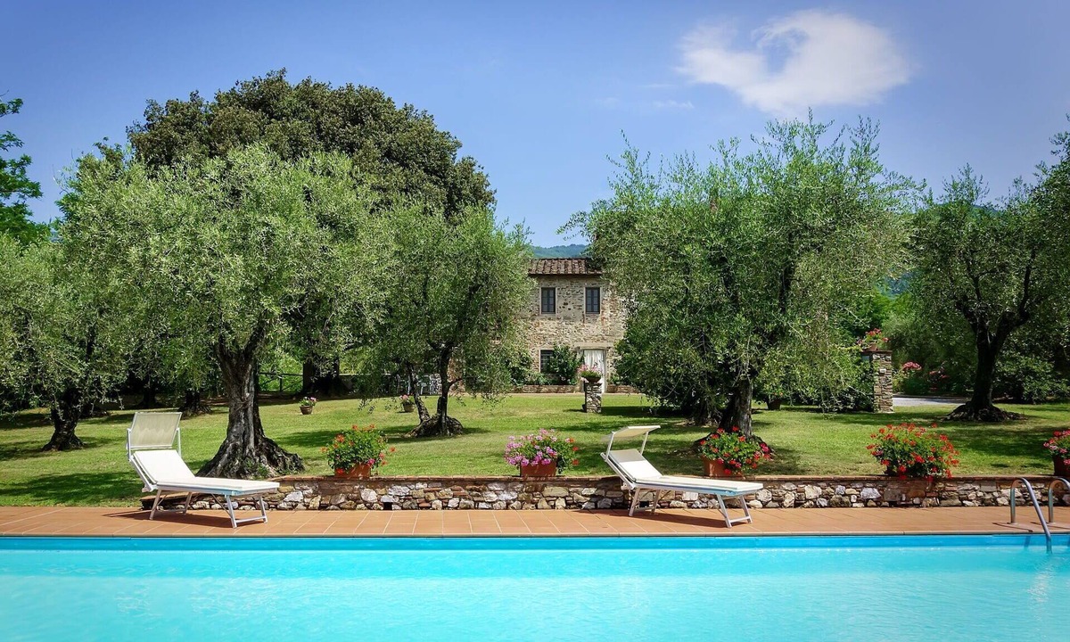 Capannori Villa | Stunning private villa with A/C, private pool, WIFI, TV, patio and panoramic view, close to Lucca