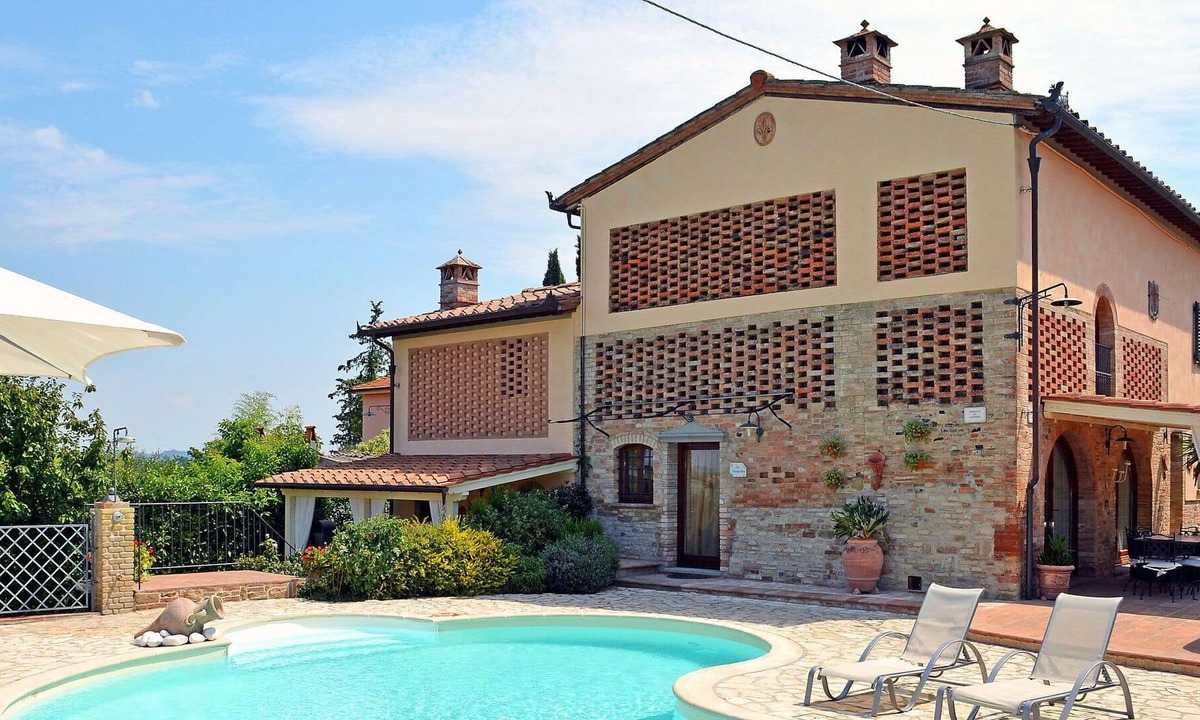 Castelfiorentino Villa | Stunning private villa with WIFI, pool, TV, terrace, panoramic view, parking, close to San Gimignano
