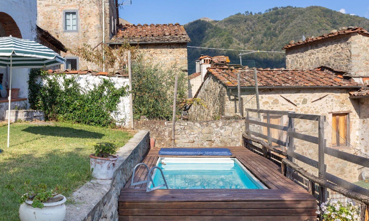 Bagni di Lucca House | Stunning private villa with sauna, private pool, WIFI, TV, terrace, pets allowed and panoramic v.