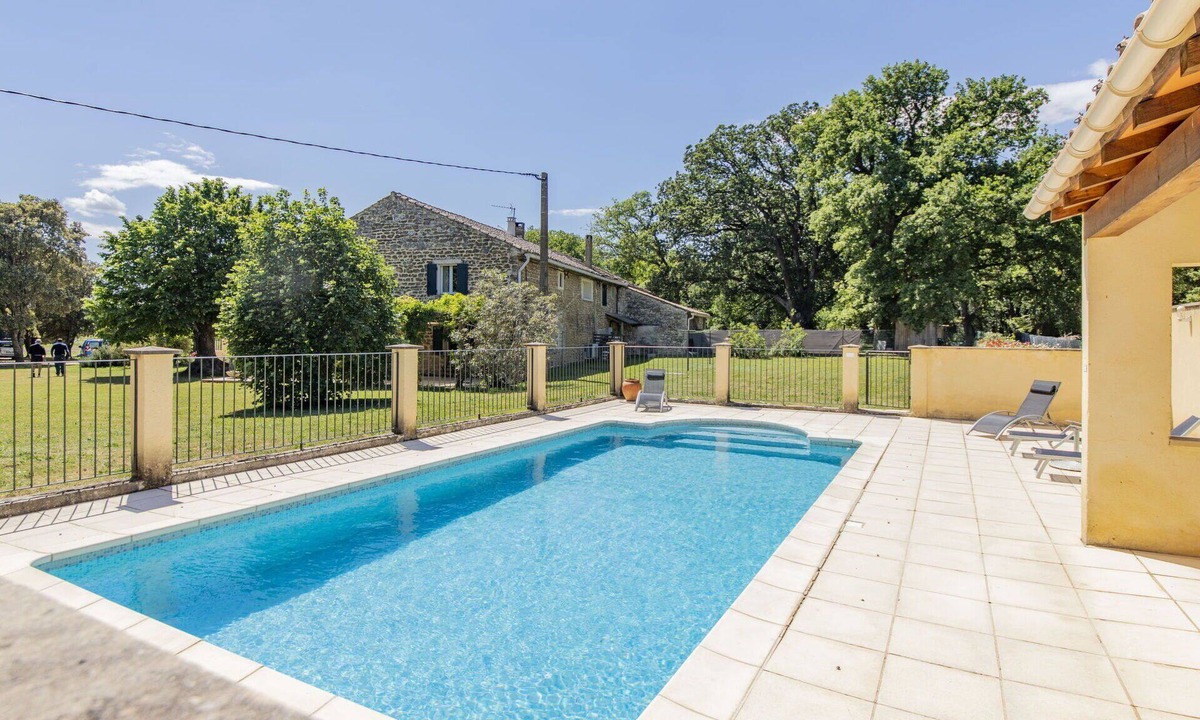 Richerenches House | Stunning private villa for 8 guests with WIFI, A/C, private pool, TV and terrace