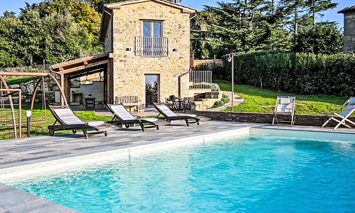 Roccastrada House | Stunning private villa for 6 guests with A/C, private pool, WIFI, TV, patio and panoramic view