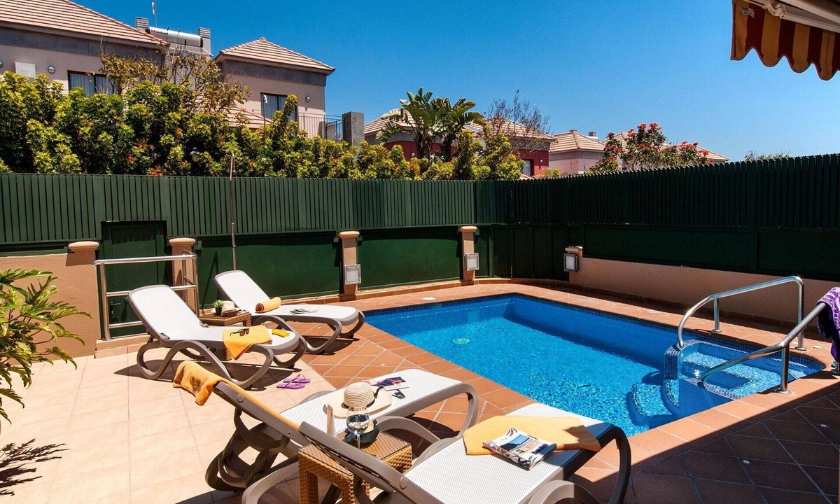Meloneras Villa | Stunning private villa for 8 guests with private pool, WIFI, A/C, TV, patio and pets allowed