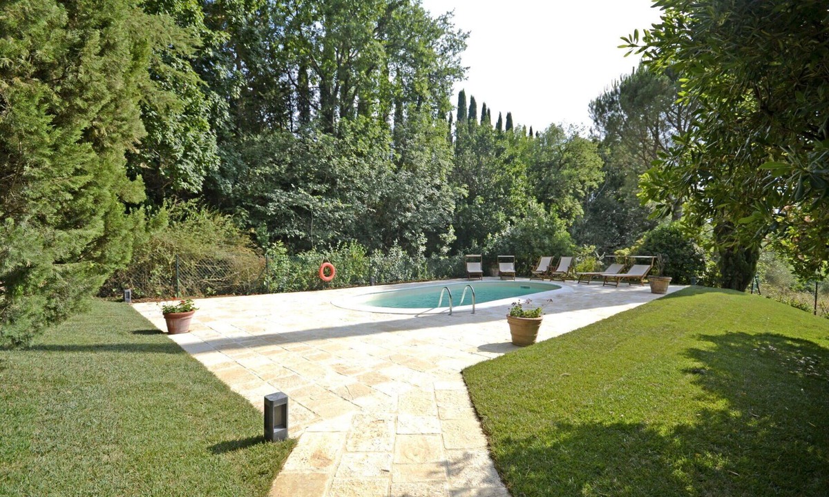 Cortona Villa | Stunning private villa with private pool, A/C, WIFI, TV, patio and panoramic view, close to Cort.