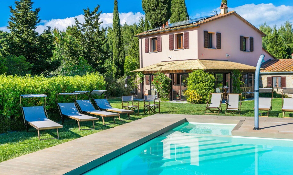 Riparbella House | Stunning private villa for 10 guests with WIFI, A/C, private pool, TV, patio and panoramic view