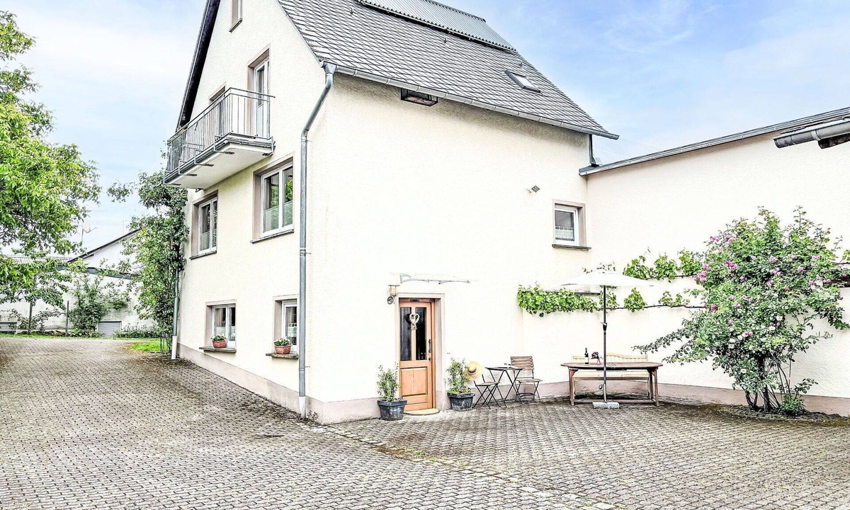 Manderscheid House | Stunning private villa for 6 people with WIFI, TV and terrace