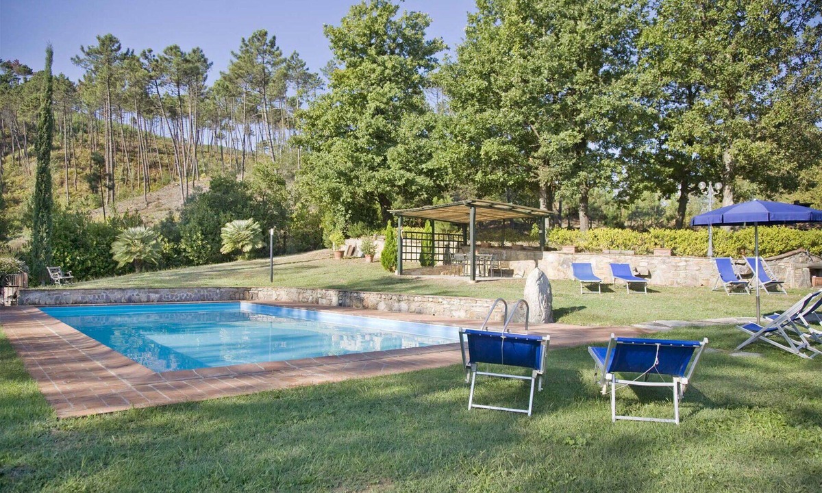 Pieve di Compito Villa | Stunning private villa for 8 guests with WIFI, A/C, private pool, TV and patio, close to Lucca