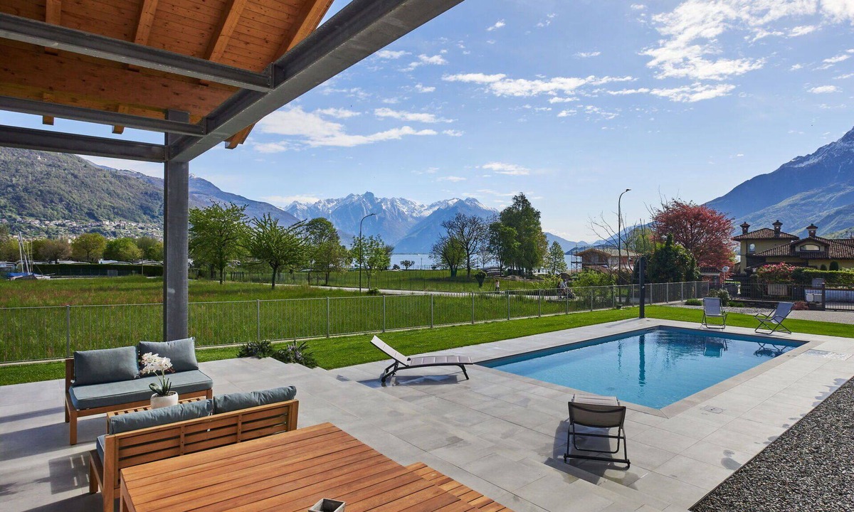 Dongo House | Stunning private villa for 5 guests with private pool, TV and terrace