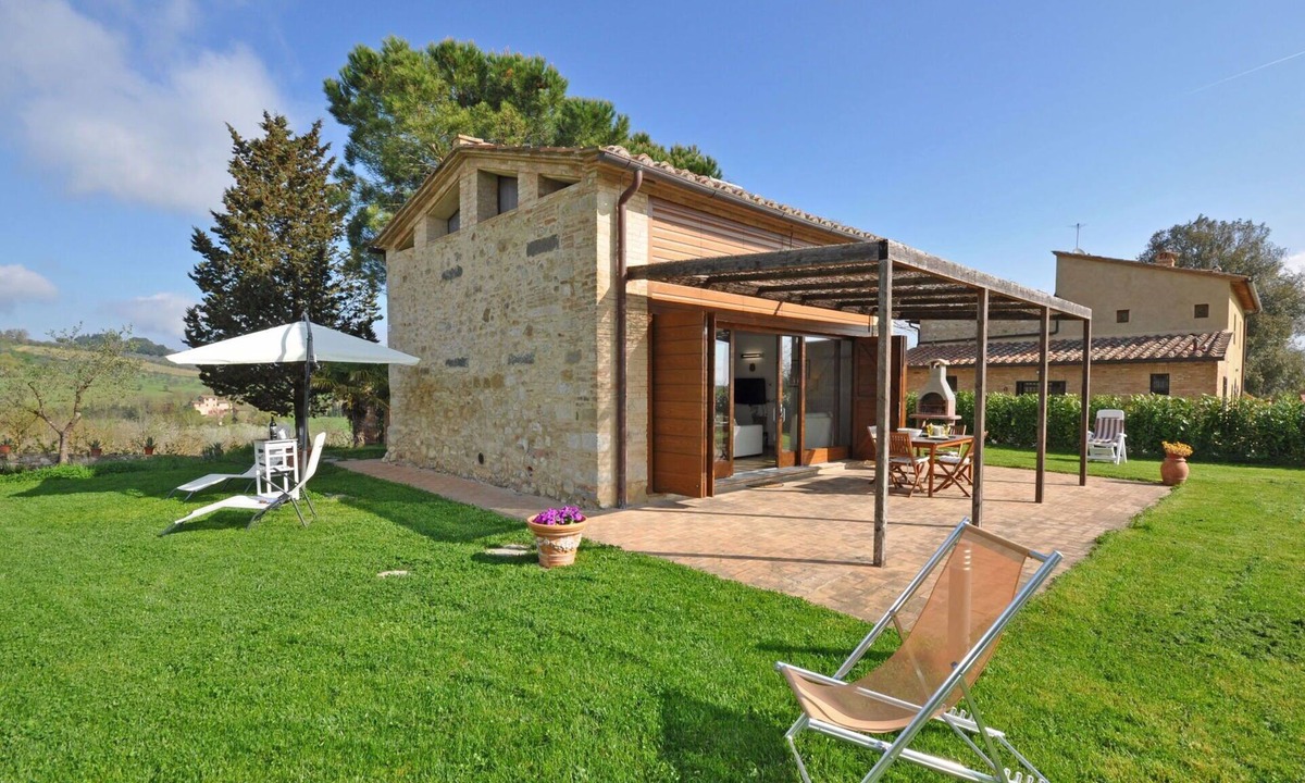 Siena Villa | Stunning private villa for 2 people with A/C, WIFI, TV, patio and panoramic view