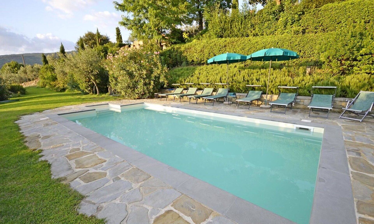 Cortona Villa | Stunning private villa for 12 guests with private pool, WIFI, TV, patio and panoramic view
