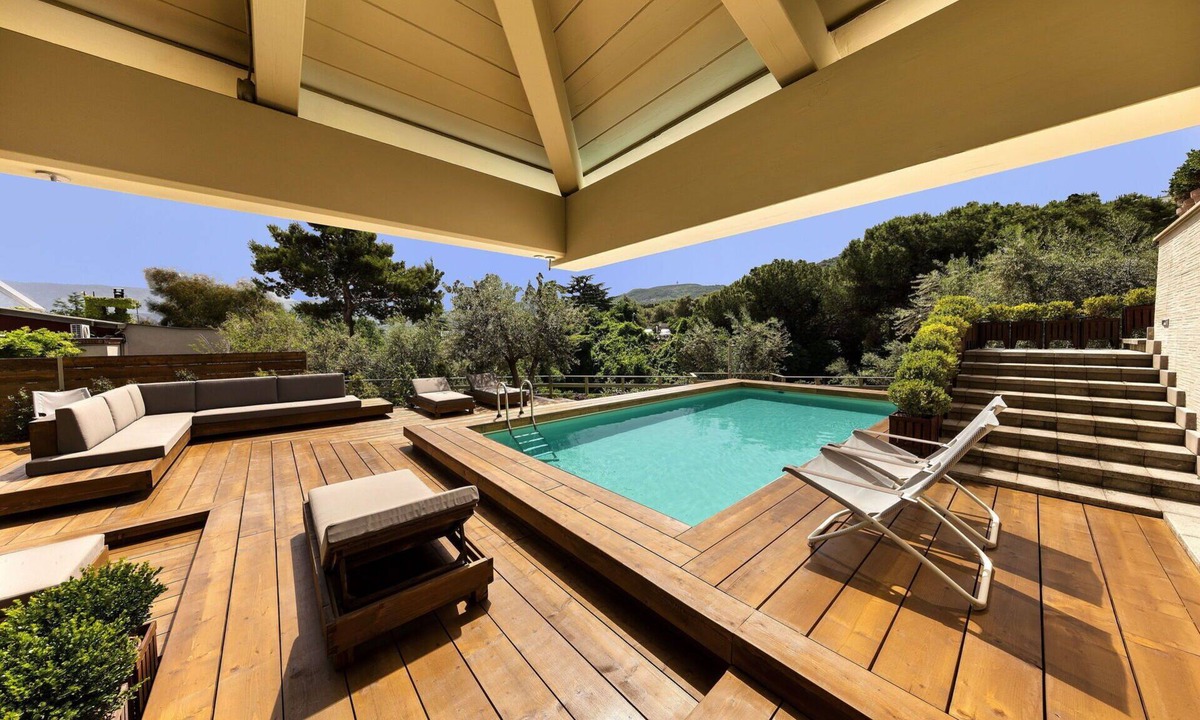 Priora Villa | Stunning private villa with hot tub, sauna, A/C, WIFI, private pool, TV, patio, close to Sorrento