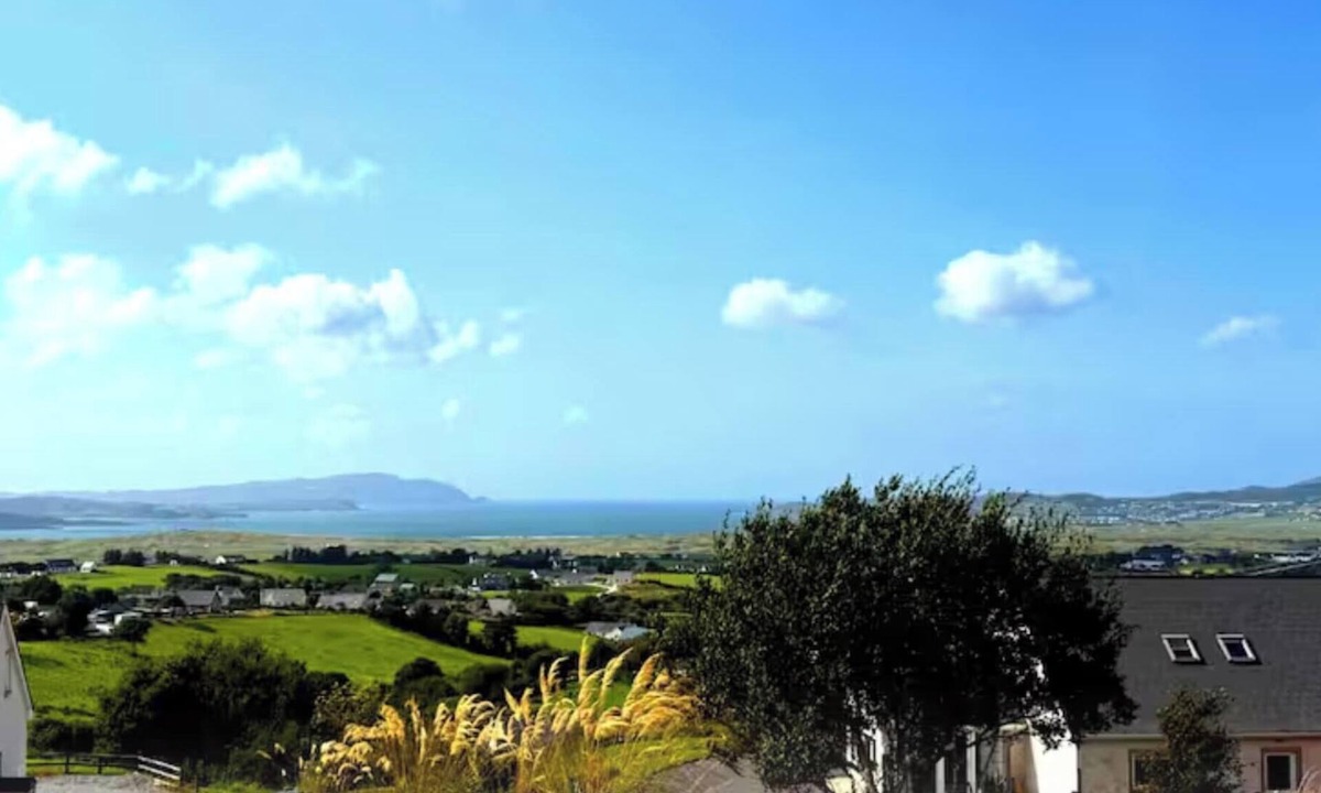 Carrigart House | Stunning Sea Views, Pets Welcome, Sleeps 9