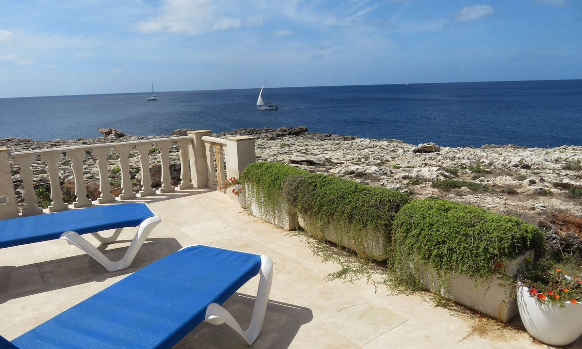 Binibequer Vell Villa | Stunning Seafront Villa in Binibeca. Sea cove and large pool
