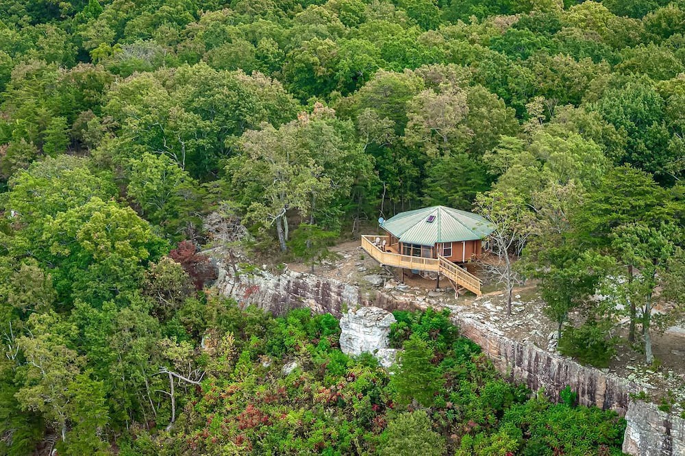 Mentone Cabin | Stunning Secluded Cabin with Fantastic Forest Views in Mentone, Alabama