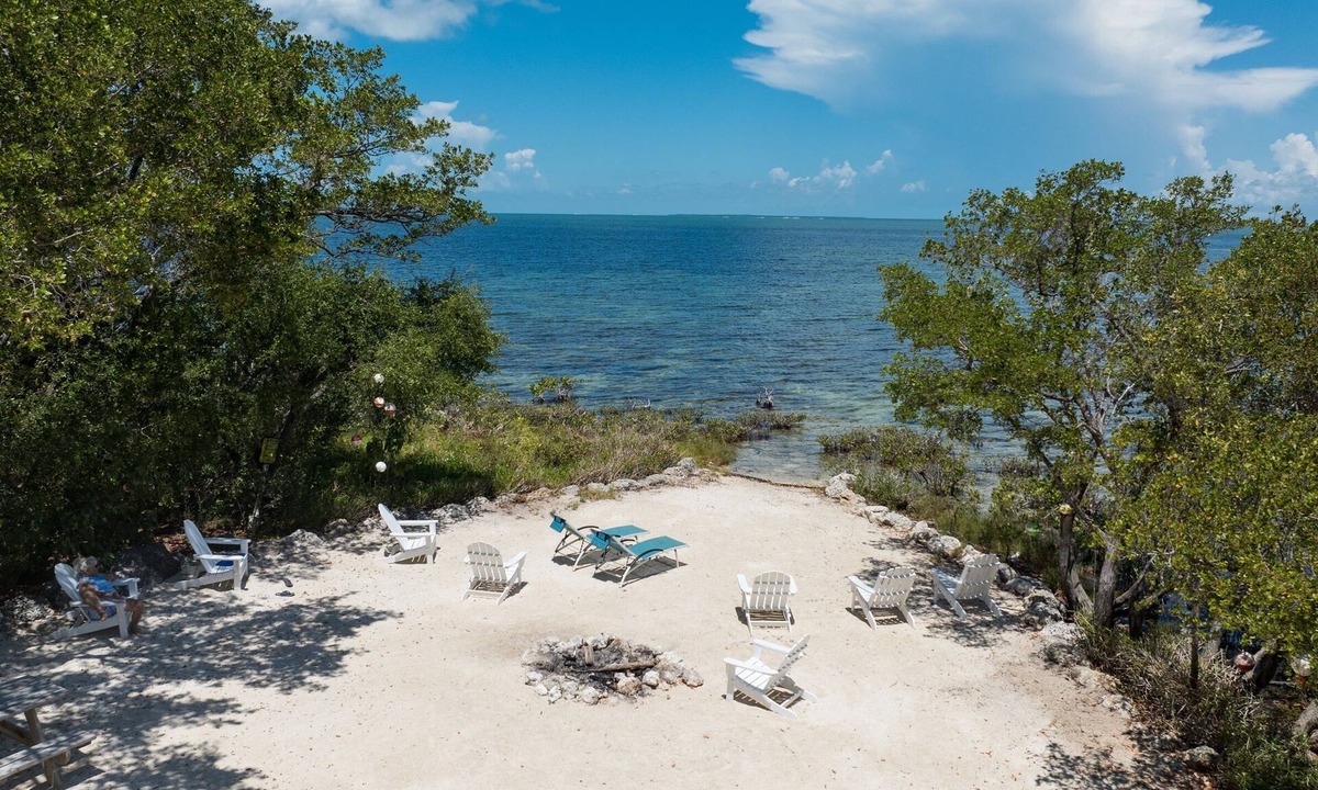 Islamorada Condo | Stunning Studio Apartment Summer Sea Condo