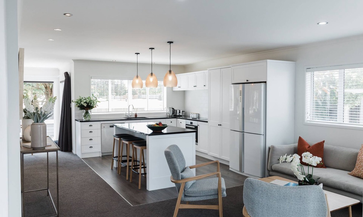 Mount Maunganui House | Stunning tranquil home sitting on a reserve