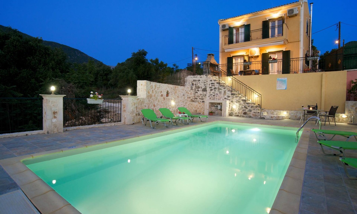 Katapodata Villa | STUNNING TRANQUIL VILLA WITH PRIVATE POOL CENTRAL LOCATION OF THE ISLAND