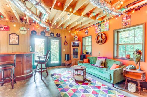Unaka House | Stunning Views, Deck & Game Room: Warne Mtn Escape