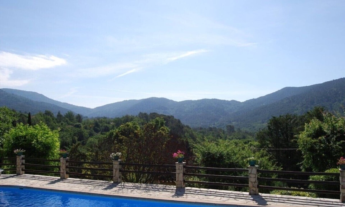 Bargemon House | Stunning views & grounds, tennis, large heated pool, boules, olives, dream house