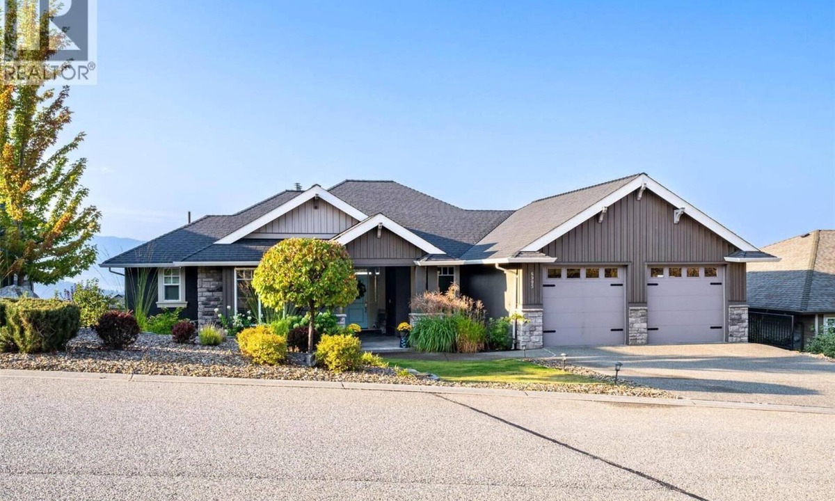 Foothills House | Stunning Views! SilverStar 15-Min Drive